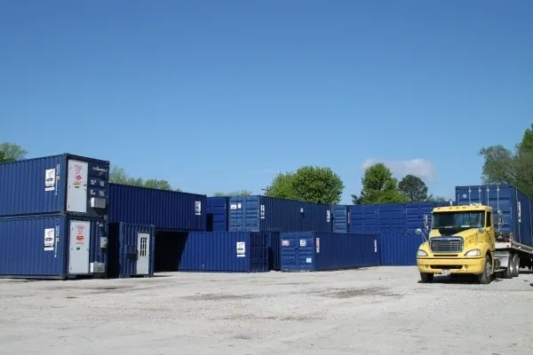 Portable storage container rental